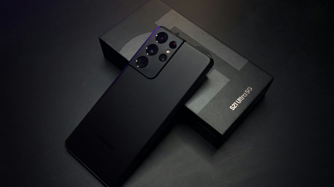 Fresh Aesthetics and Final Warnings: The Lifecycle of Samsung Devices